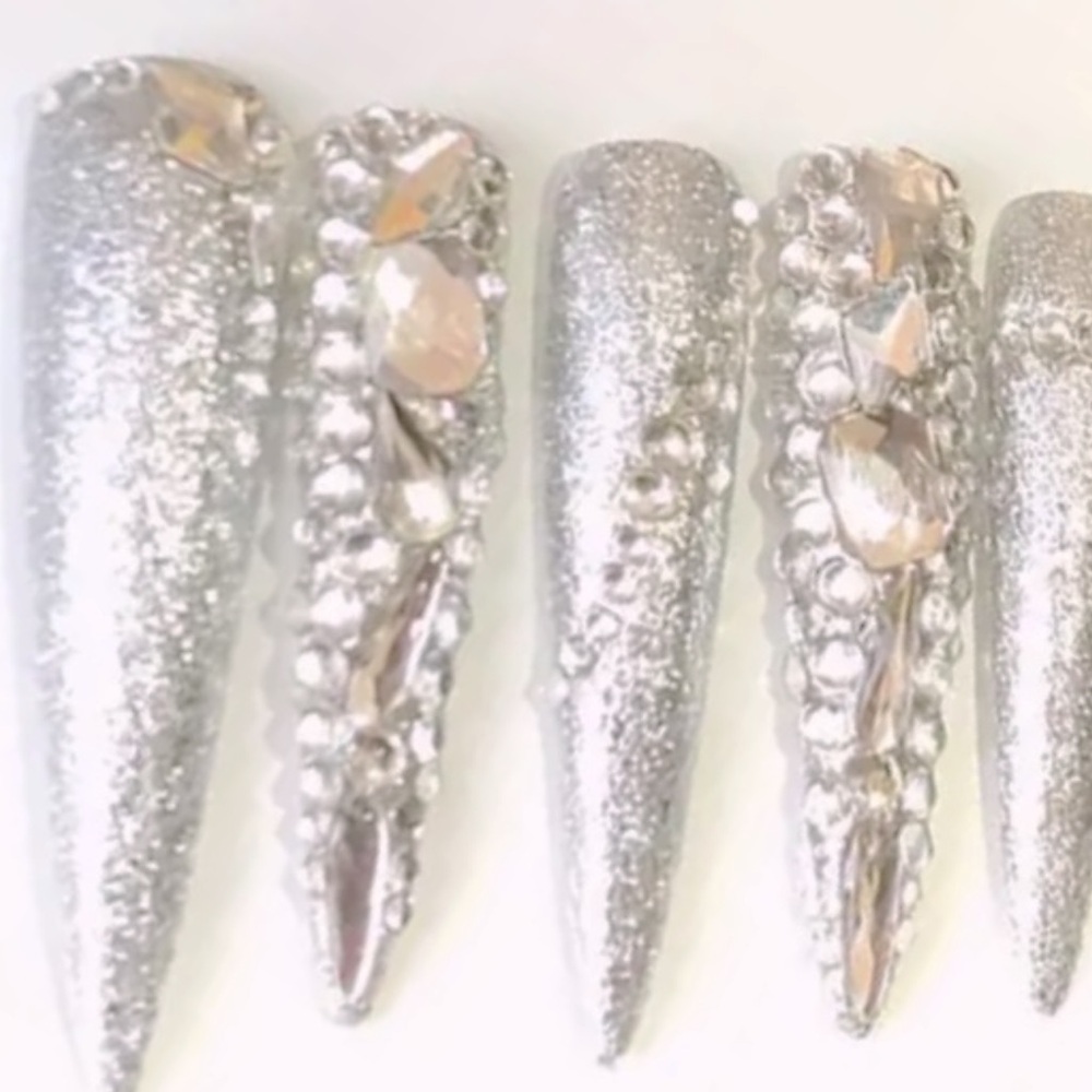 Press on Nails Sexy stiletto, custom handmade press on acrylic nails - Picture 2 of 9